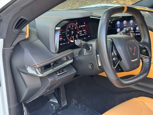 Used 2020 Chevrolet Corvette Stingray Preferred Cpe w/ 2LT Preferred Equipment Group RWD image 33