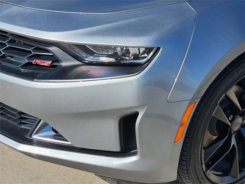 Used 2023 Chevrolet Camaro LT w/ RS Package image 9