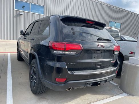 Used 2020 Jeep Grand Cherokee Trailhawk w/ Trailhawk Luxury Group AWD/4WD image 6