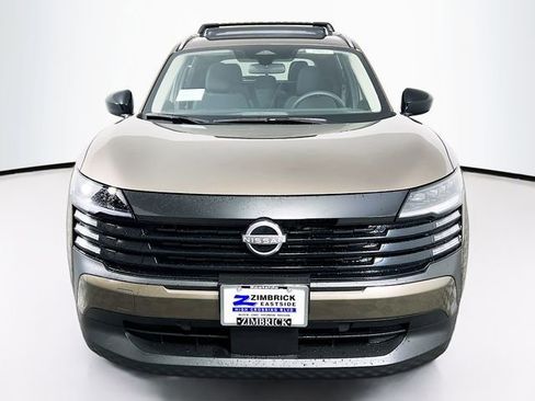 New 2026 Nissan Kicks SV w/ SV Premium Package image 2