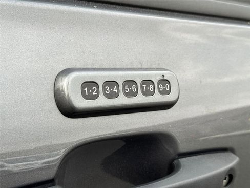 Used 2024 Ford Ranger XLT image 11