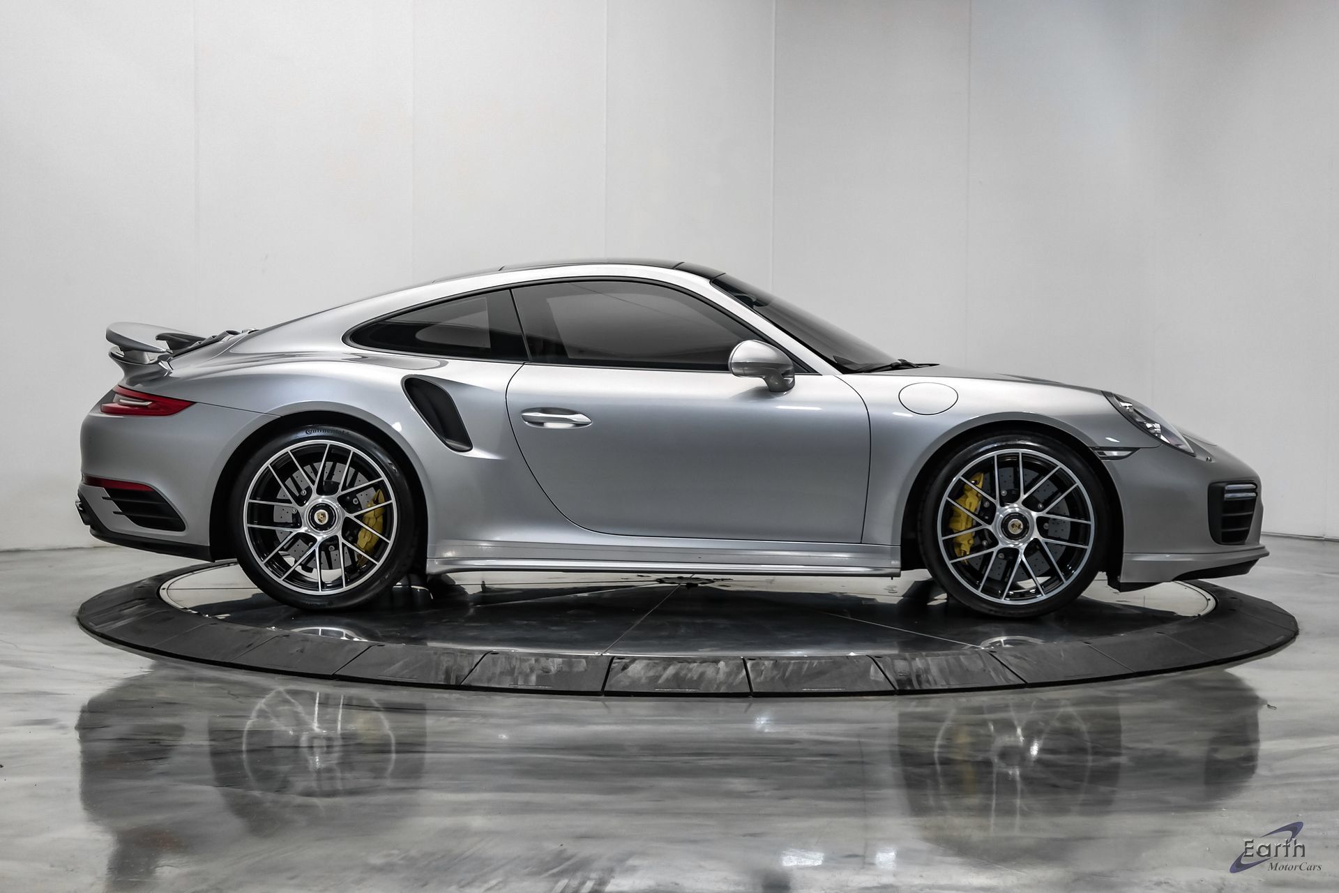 Used 2017 Porsche 911 Turbo S AWD/4WD image 19