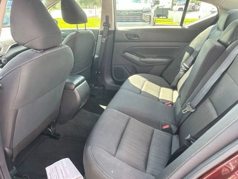 Used 2025 Nissan Altima 2.5 SV FWD image 26