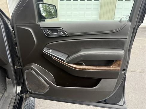 Used 2019 Chevrolet Tahoe LS w/ Enhanced Driver Alert Package AWD/4WD image 40