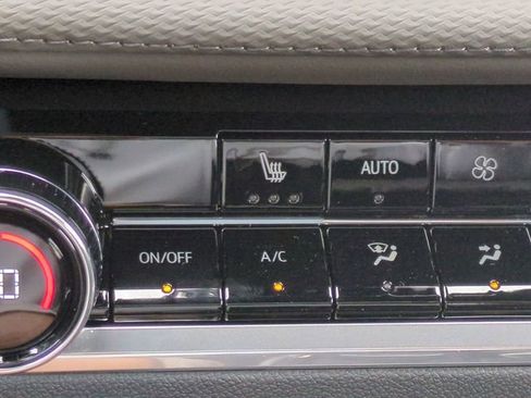 New 2026 Chevrolet Equinox LT w/ Convenience Package II image 22