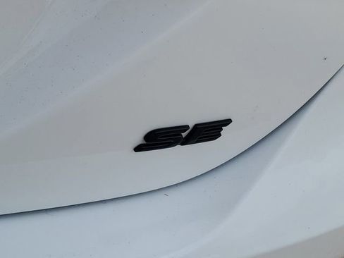 Used 2020 Toyota Camry SE image 28