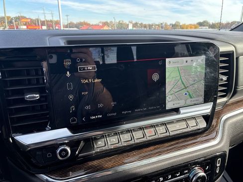 Used 2025 GMC Sierra 1500 Elevation w/ Elevation Premium Package image 15