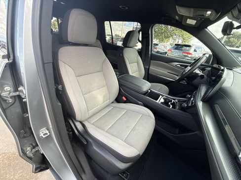 Used 2026 Chevrolet Traverse LT w/ Driver Confidence Package FWD image 29