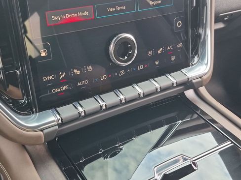 New 2026 GMC Yukon XL Denali Ultimate AWD/4WD image 12