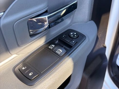 Used 2017 RAM 2500 Tradesman w/ Chrome Appearance Group AWD/4WD image 15
