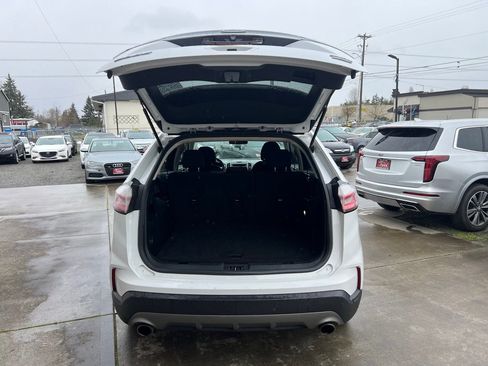 Used 2019 Ford Edge SEL FWD image 15