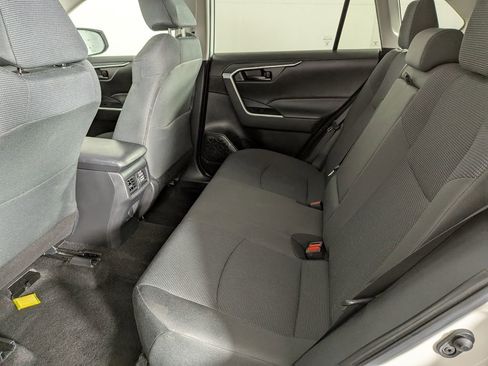 Used 2024 Toyota RAV4 LE image 31