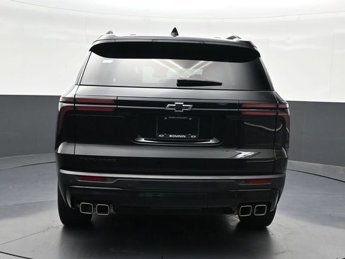 Used 2023 Chevrolet Traverse LT FWD image 4