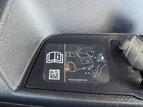 Used 2018 Ford Explorer Limited w/ Ford Safe & Smart Package image 60