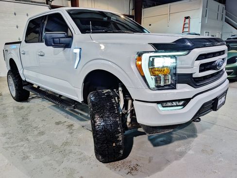 Used 2022 Ford F150 XLT w/ Equipment Group 302A High image 10