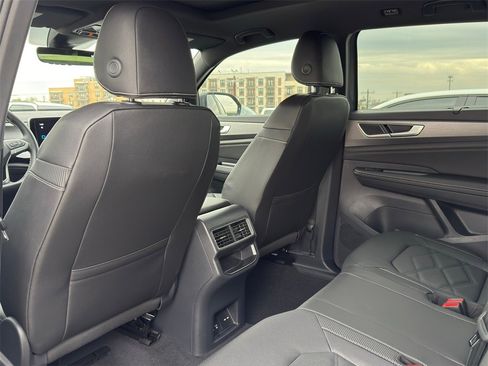 New 2026 Volkswagen Atlas Cross Sport SE image 23