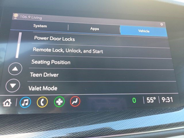 Used 2021 Buick Envision Essence FWD image 25