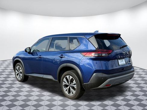 Used 2023 Nissan Rogue SV w/ SV Premium B Package image 5