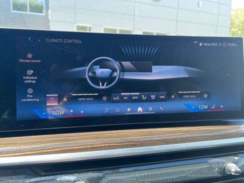 Used 2024 BMW X7 xDrive40i image 19