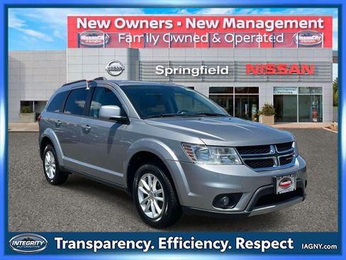Used 2017 Dodge Journey SXT FWD image 1