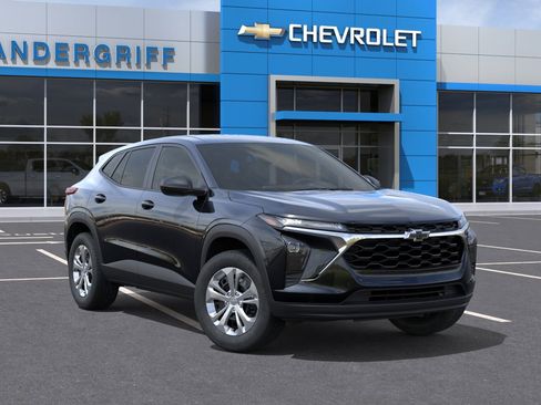 New 2026 Chevrolet Trax LS FWD image 7