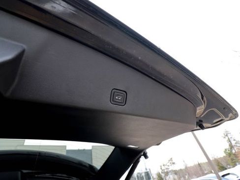 Used 2023 Cadillac XT6 Luxury image 41