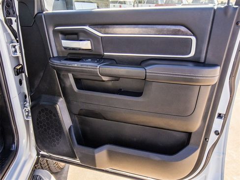 Used 2024 RAM 2500 Big Horn w/ Off Road Package image 21