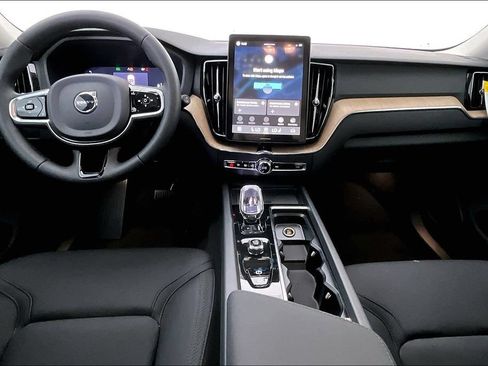 New 2026 Volvo XC60 B5 Core AWD/4WD image 7