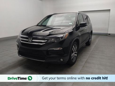 Used 2017 Honda Pilot Touring image 1