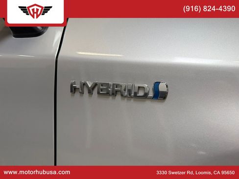 Used 2013 Toyota Prius Four w/ Deluxe Solar Roof Pkg FWD image 21