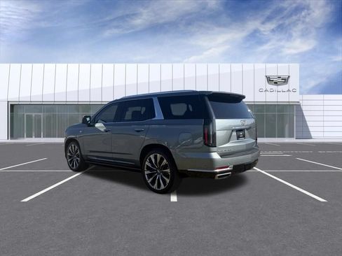 Certified 2026 Cadillac Escalade Luxury w/ Touring Package AWD/4WD image 4