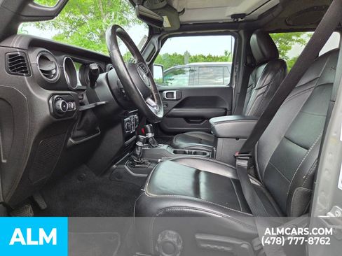 Used 2020 Jeep Wrangler Unlimited Sahara w/ Uconnect 4C Nav & Sound Group AWD/4WD image 6