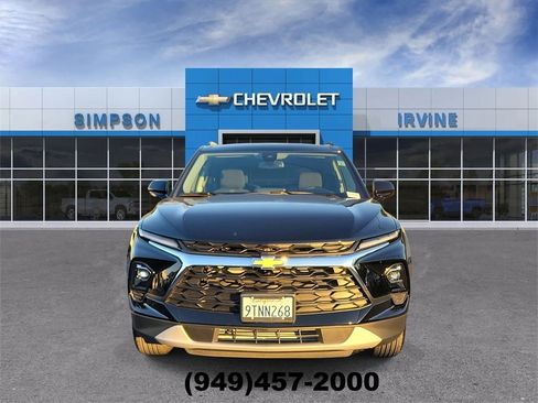 Used 2025 Chevrolet Blazer LT w/ Convenience Package image 3