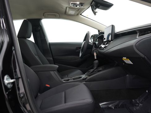 Used 2024 Toyota Corolla LE image 10