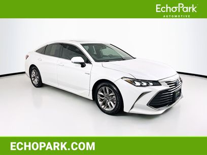 Used 2019 Toyota Avalon XLE w/ Moonroof Package