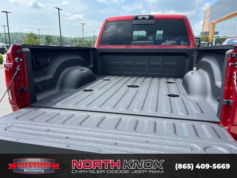 New 2026 RAM 2500 Big Horn AWD/4WD image 18