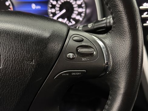 Used 2022 Nissan Murano SV FWD image 22