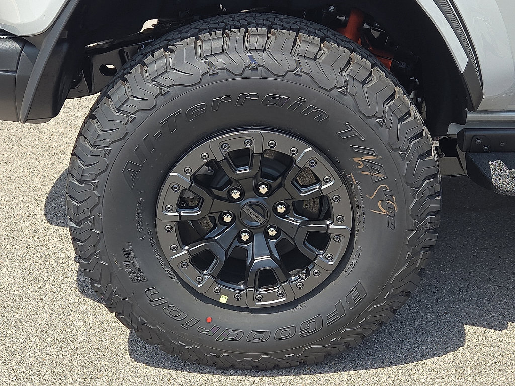 New 2026 Ford Bronco Raptor w/ Interior Carbon Fiber Pack AWD/4WD image 7