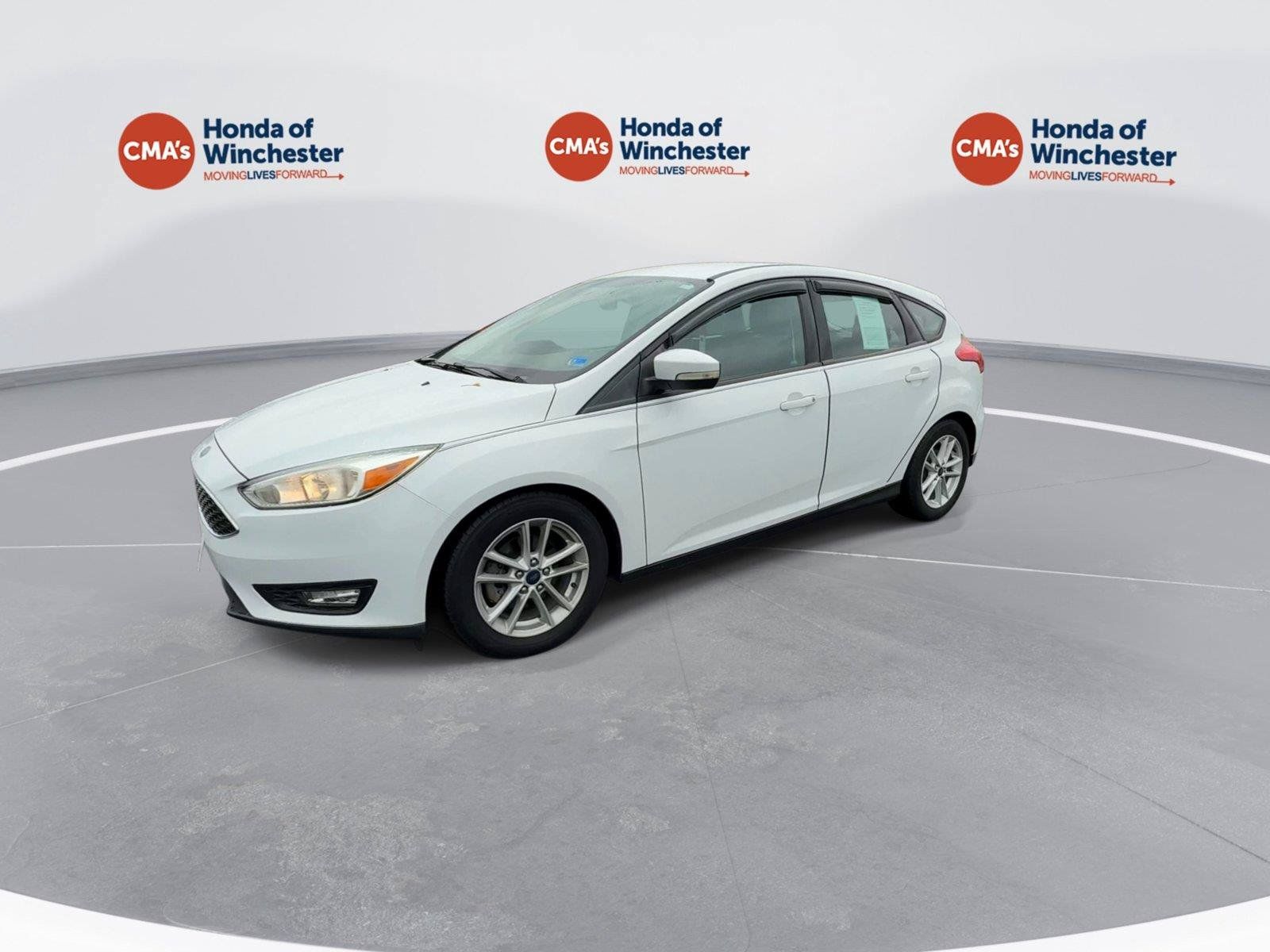 Used 2016 Ford Focus SE w/ SE Power Seat Package FWD image 4