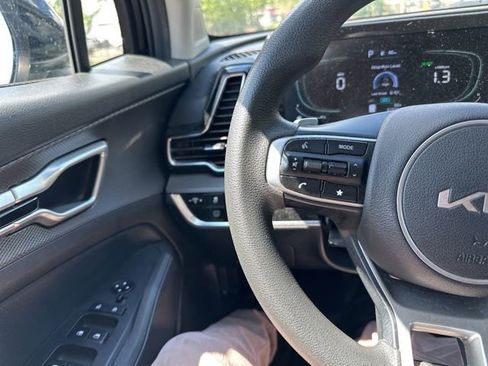 Certified 2023 Kia Sportage LX AWD/4WD image 38