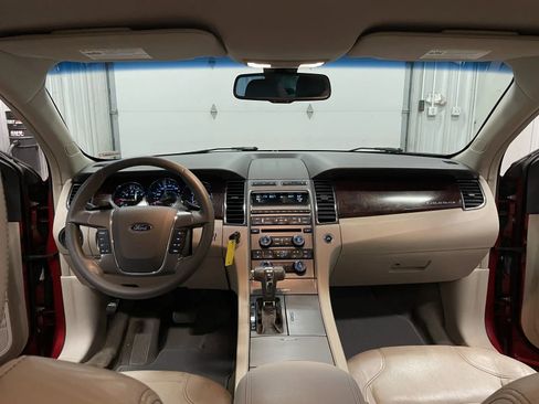 Used 2010 Ford Taurus SEL image 29