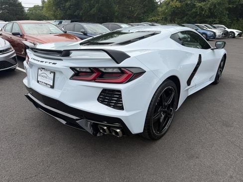 Used 2021 Chevrolet Corvette Stingray Preferred Cpe w/ Z51 Performance Package RWD image 7