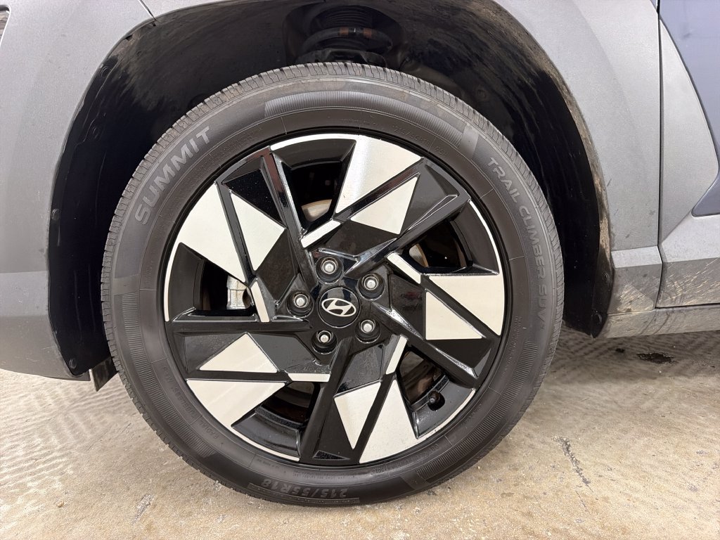 Used 2025 Hyundai Kona SEL FWD image 13