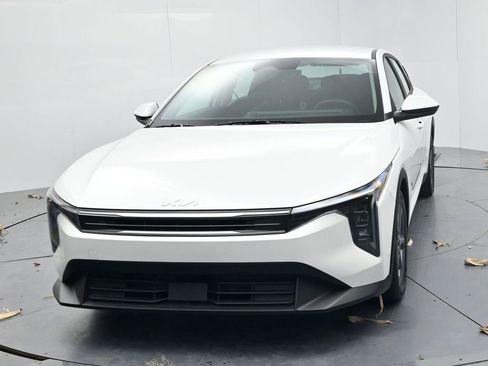 New 2026 Kia K4 LXS image 3