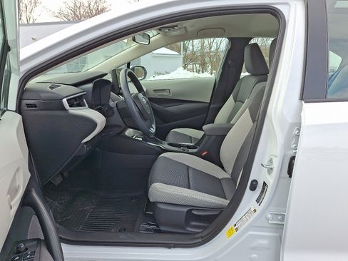 Certified 2025 Toyota Corolla LE image 15