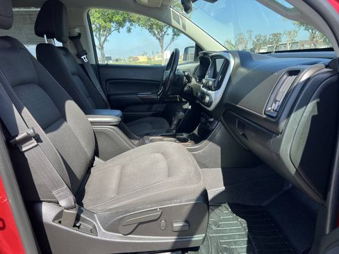 Used 2019 GMC Canyon SLE w/ Elevation Edition RWD image 30