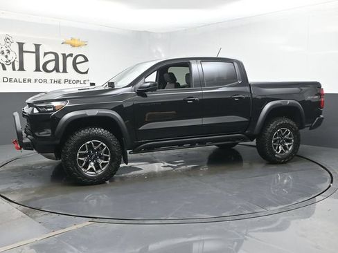New 2026 Chevrolet Colorado ZR2 w/ Off-Road Front Bumper Package AWD/4WD image 10