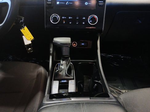 Used 2023 Hyundai Tucson SE image 11