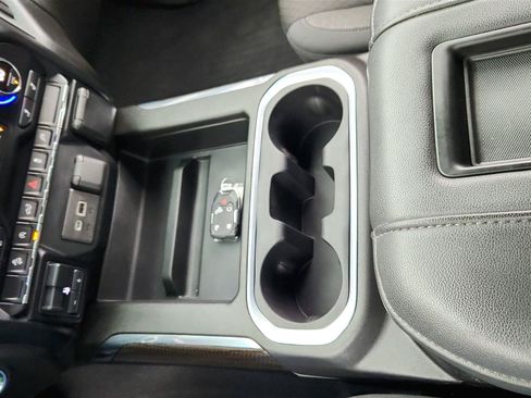 Used 2021 Chevrolet Silverado 1500 LT Trail Boss w/ Convenience Package II AWD/4WD image 31