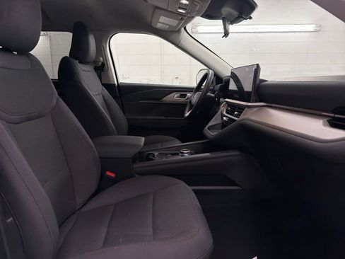 New 2026 Ford Explorer Active RWD image 29